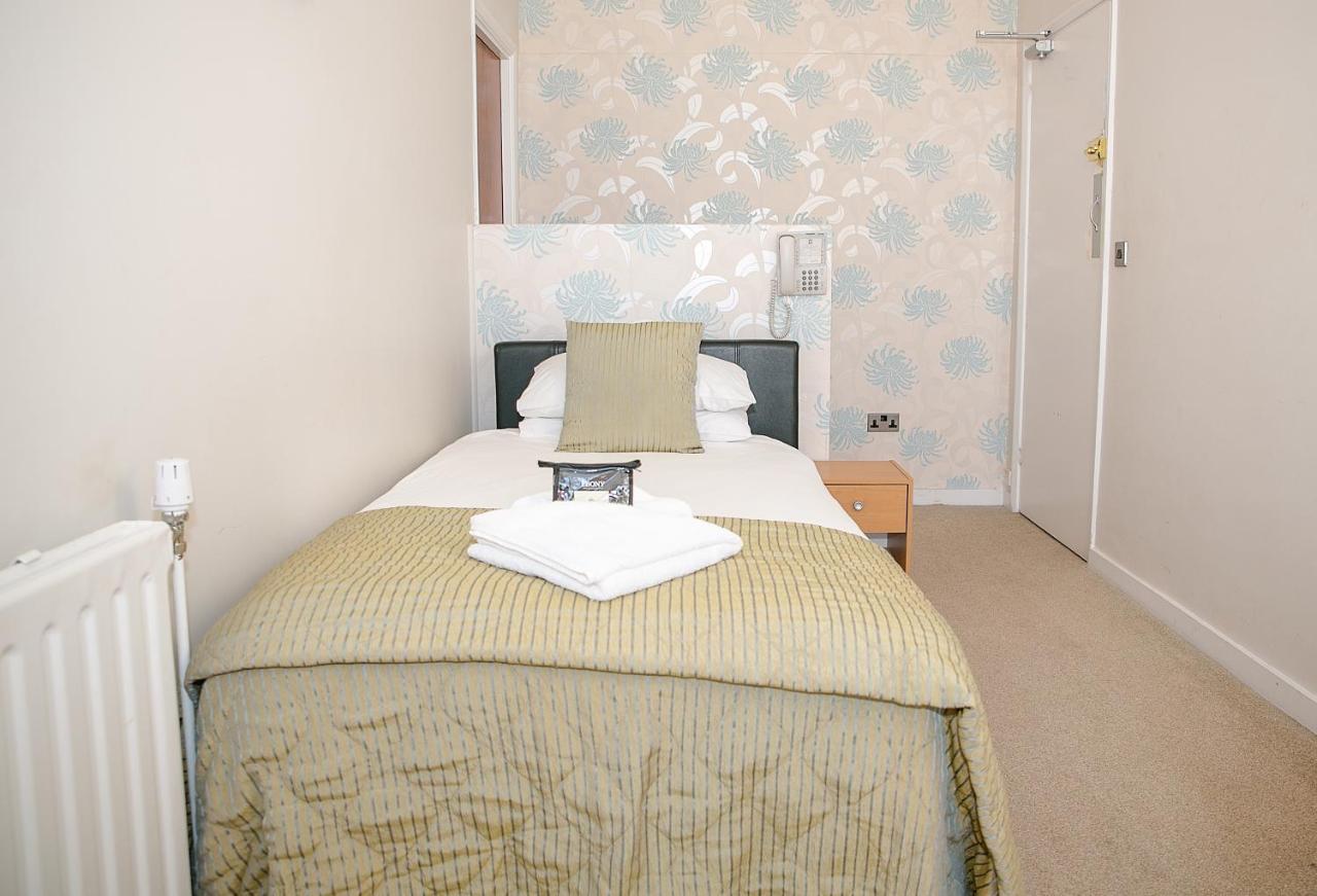 The Cumberland Hotel Eastbourne Bagian luar foto