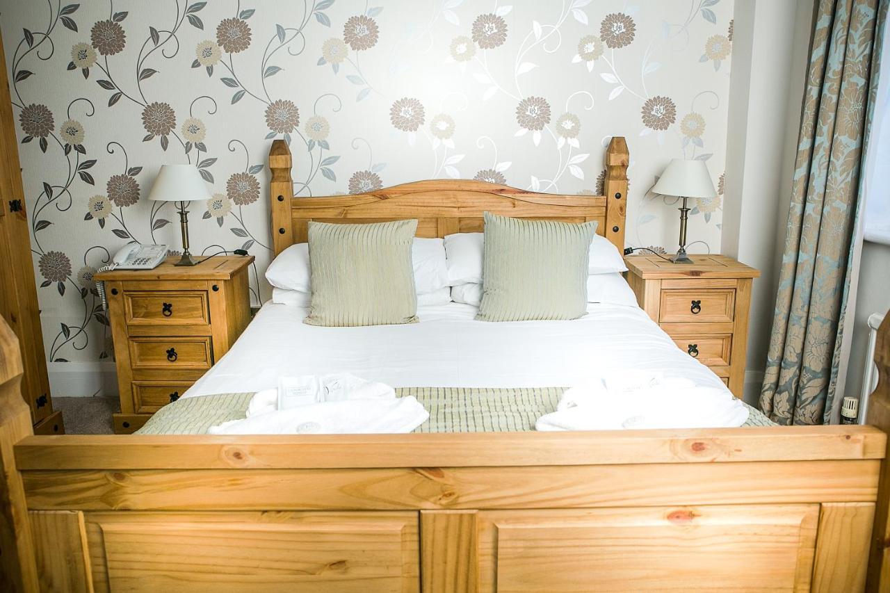 The Cumberland Hotel Eastbourne Bagian luar foto