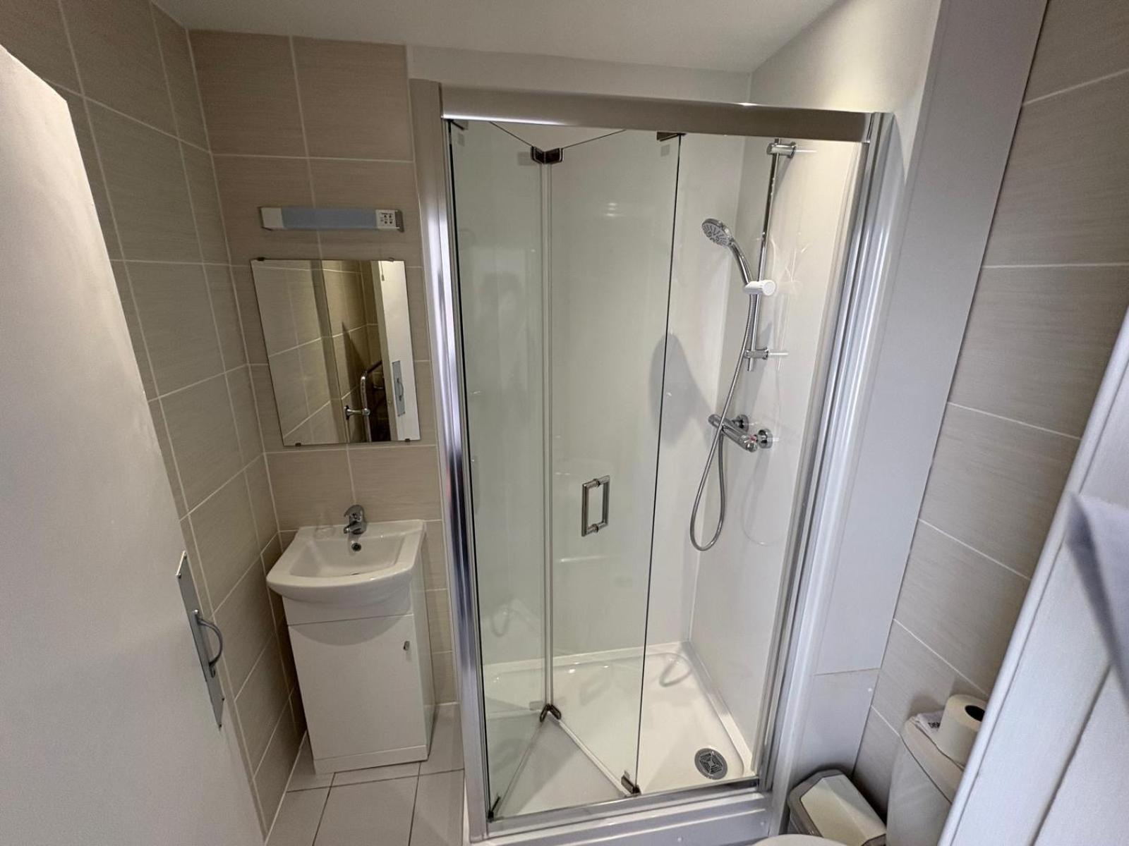 The Cumberland Hotel Eastbourne Bagian luar foto